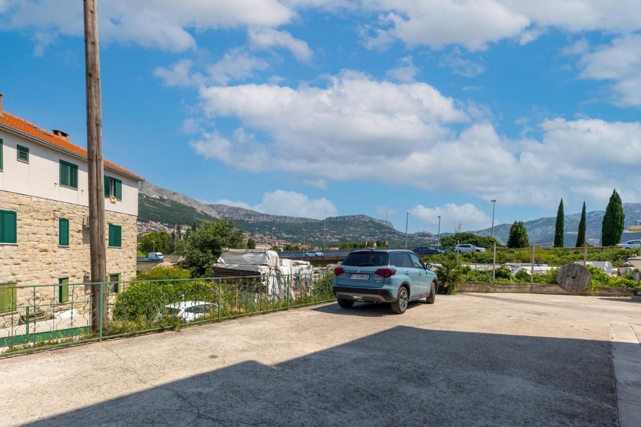 Apartment Ana Solin Zewnętrze zdjęcie